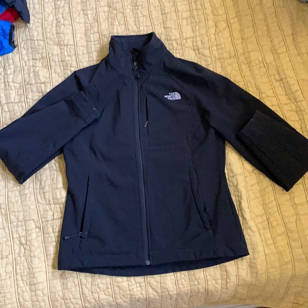 Woman’s north face apex black jacket size medium